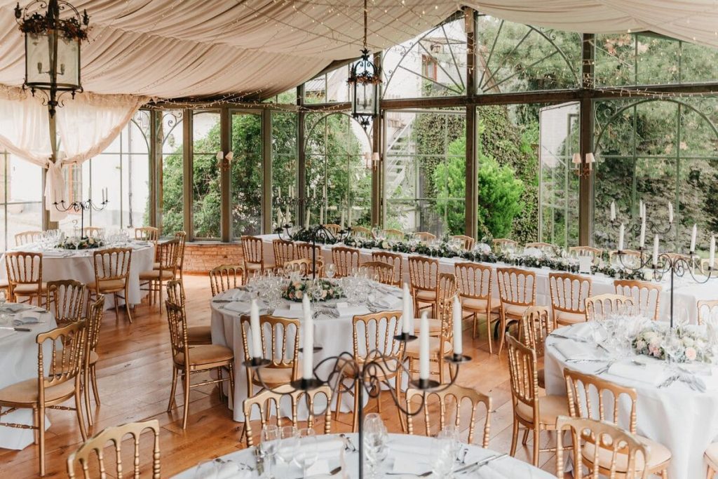 Décoration de l'Abbaye de Nizelles par Mariage Sur Mesure. Feel the Wedding 2025