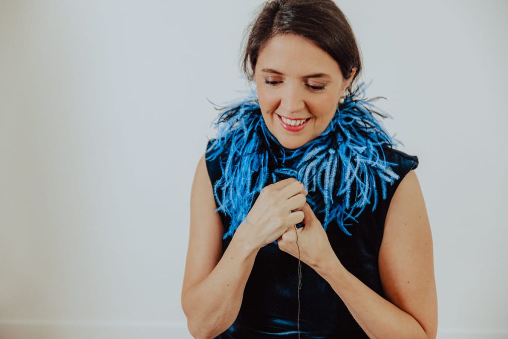 Robe de mariage et tenues de soirée par Plumes by Géraldine. Feel the Wedding